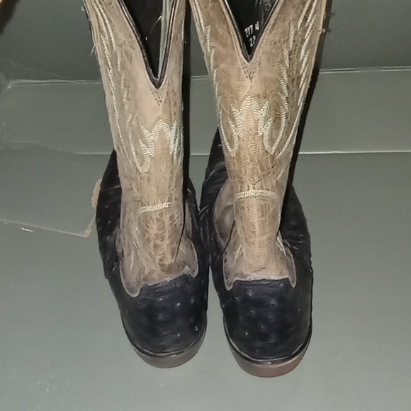 Woman's Osterich Lucchese cowgirl boots - Picture 5 of 7